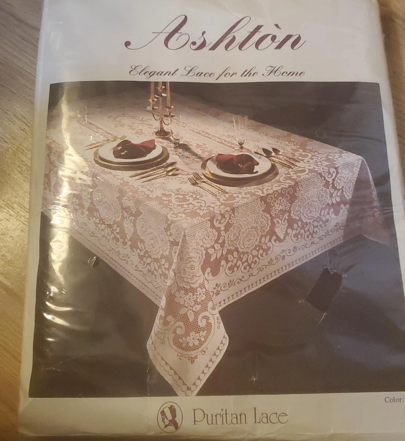 Ashton Lace Tablecloth - 60" x 86" Oblong