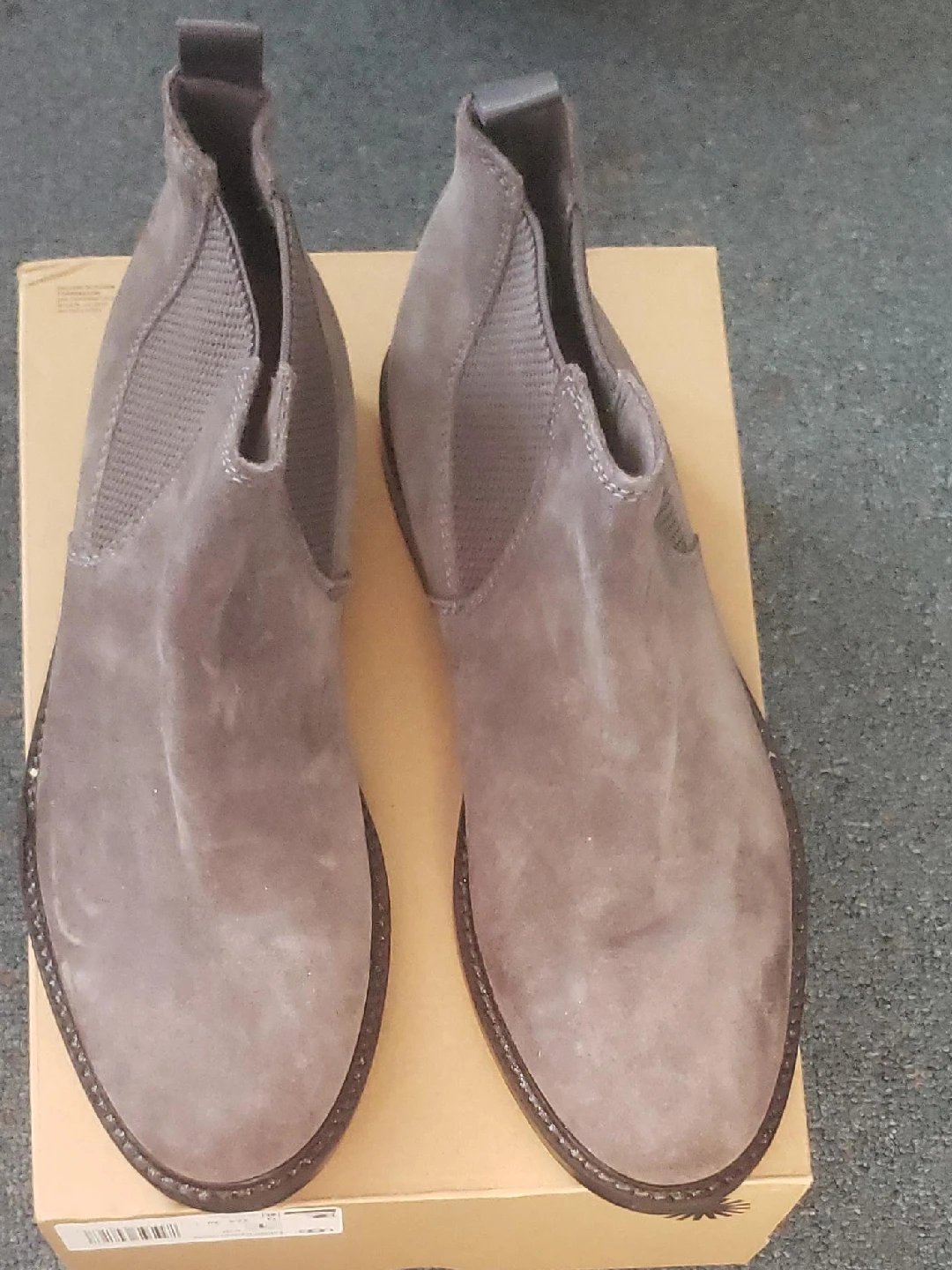 Clarks Gray Suede Chelsea Boots Size 9.5 thumbnail