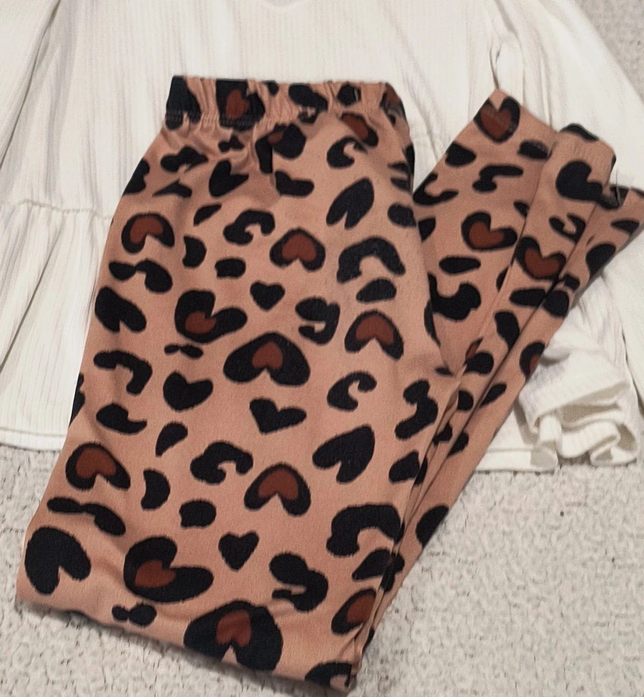 btween Girls Outfit - White Top & Leopard Print Leggings