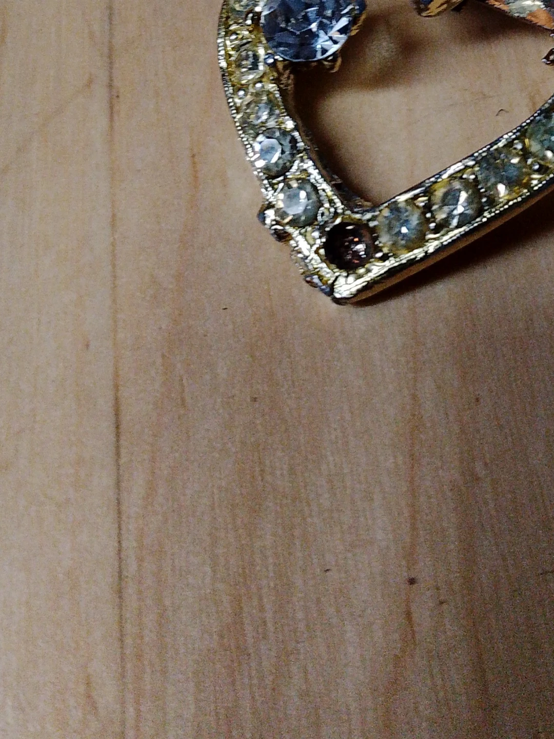 Rhinestone Heart Brooch🥕 thumbnail