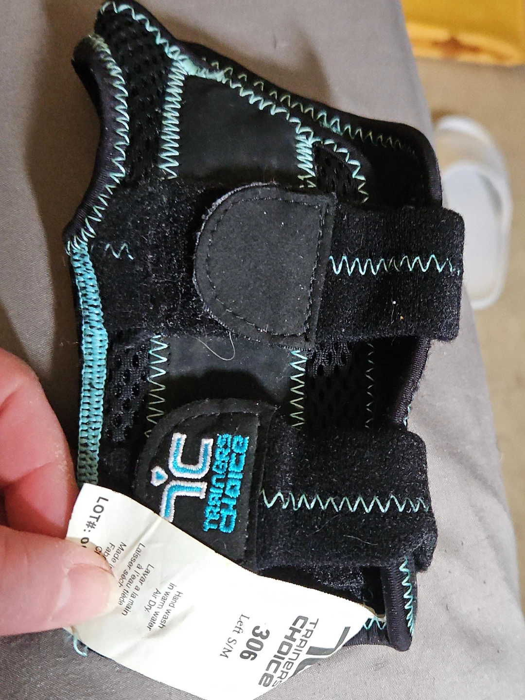 Trainers Choice Wrist Brace - Left S/M thumbnail