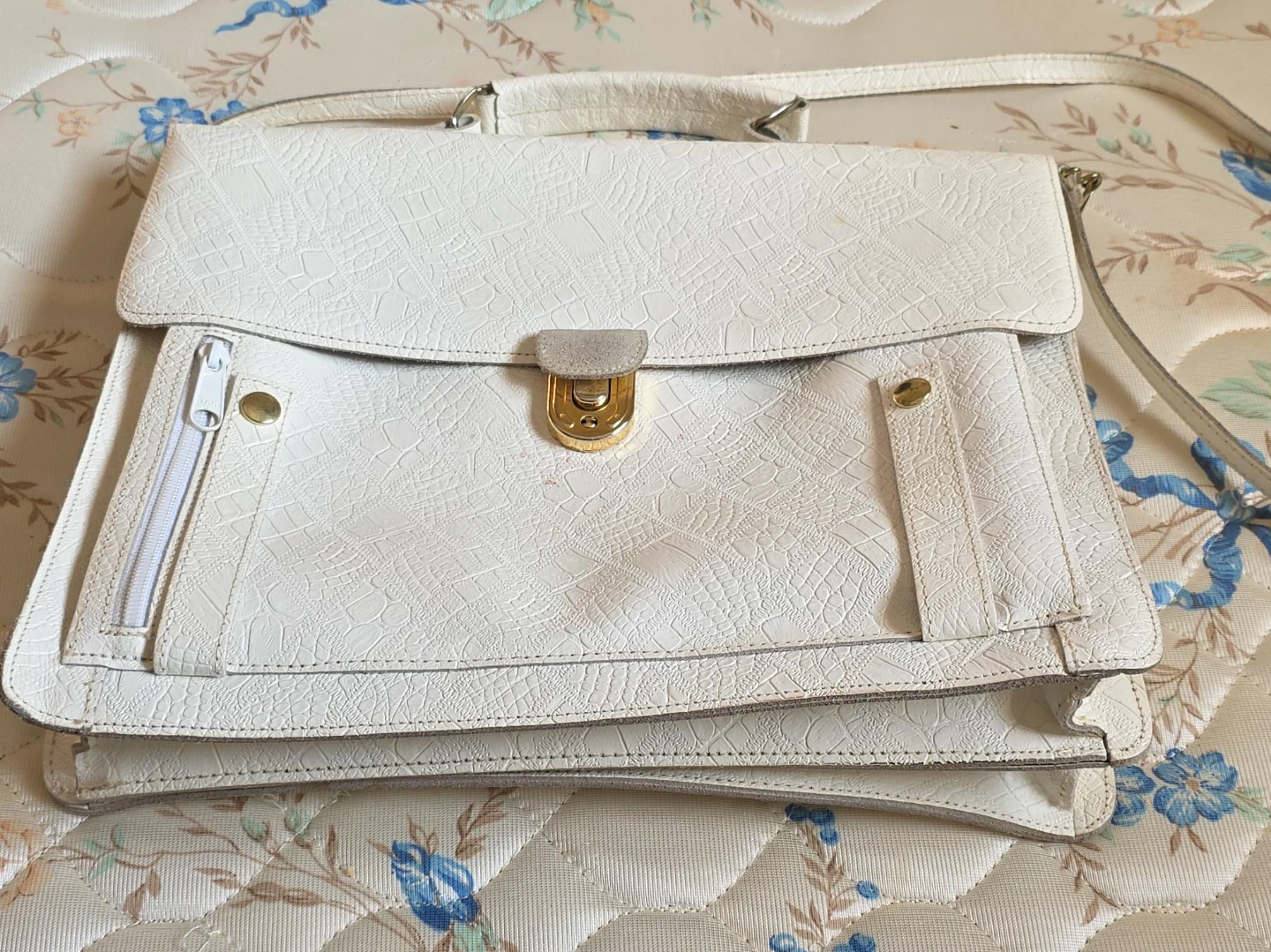 White  Leather Shoulder Bag