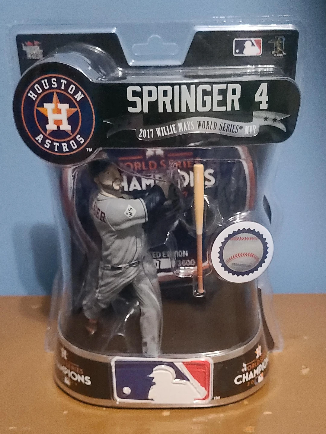 George Springer 4 Figurine 2017 World Series MVP thumbnail