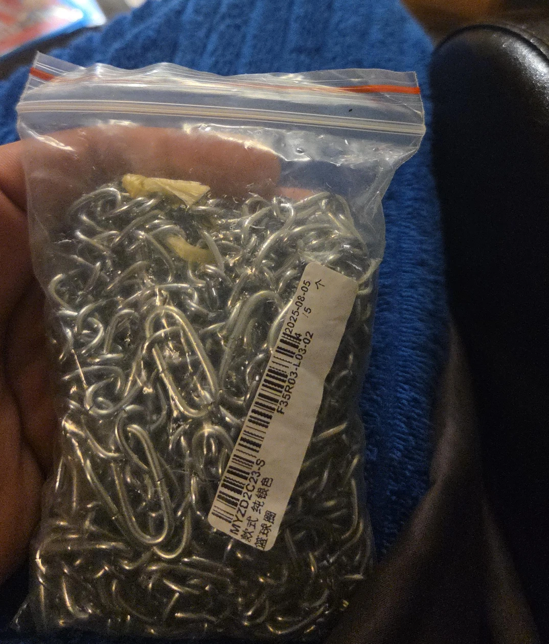 Bag of Silver Metal Chain Links image indicator(1)
