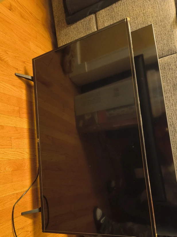 LG 43" TV