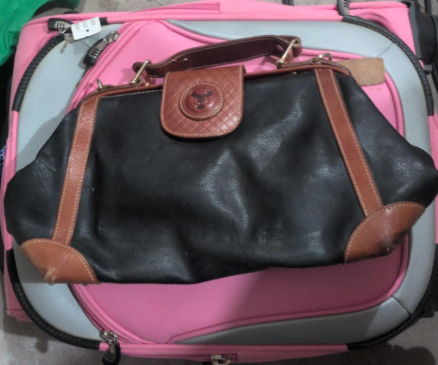 Vientti Black & Brown Leather Handbag