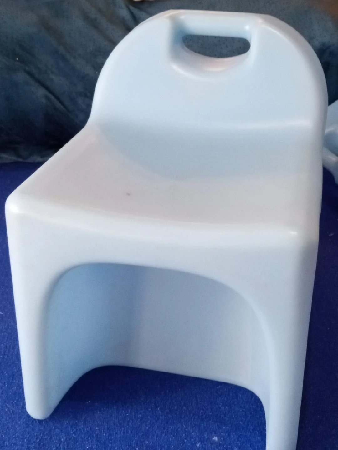 Kids' Blue Plastic Chair thumbnail