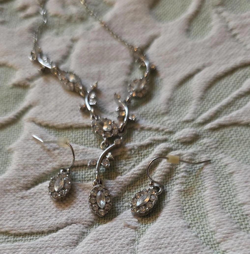 Necklace and Earring Set