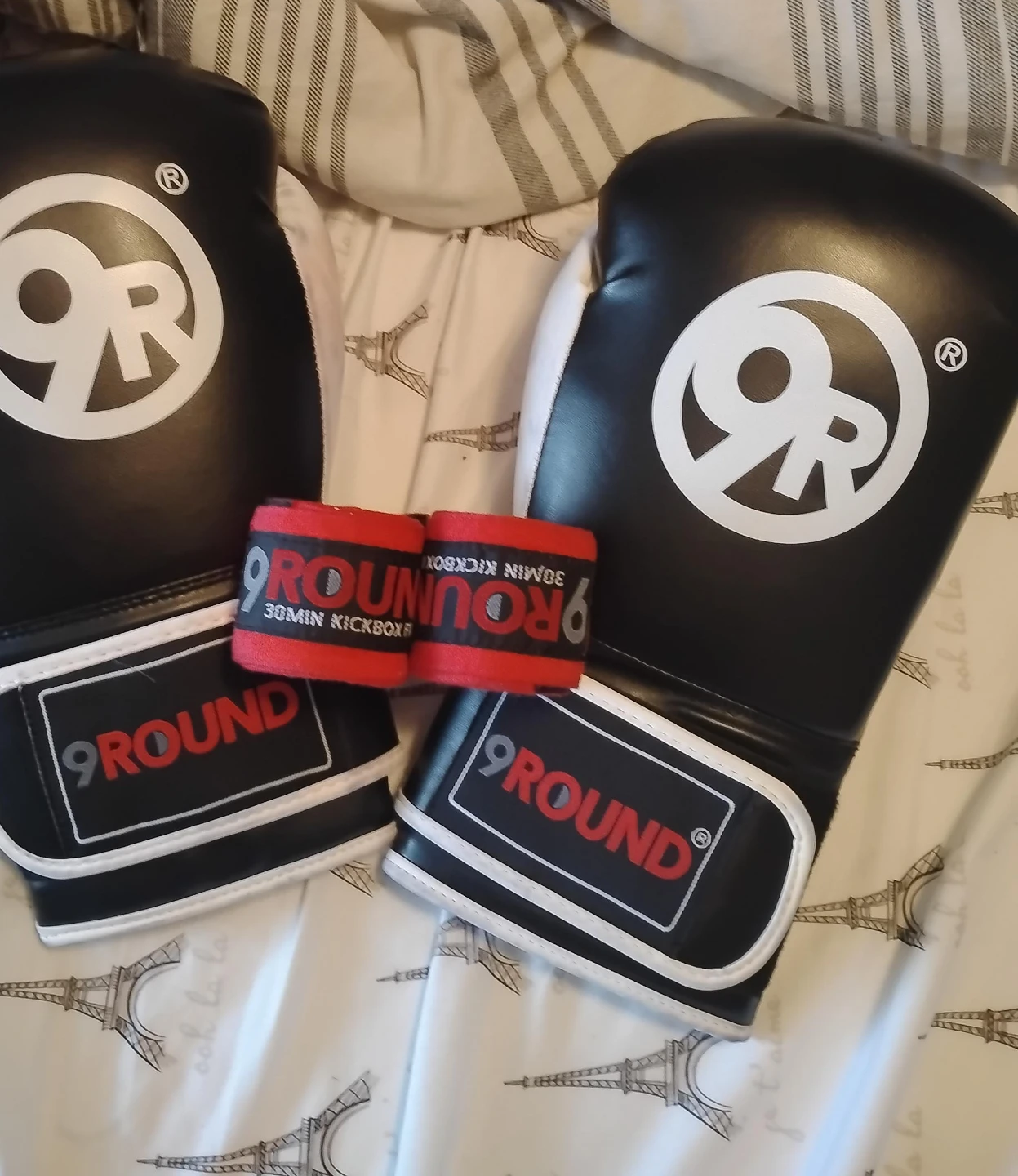 9Round Boxing Gloves & Wraps thumbnail