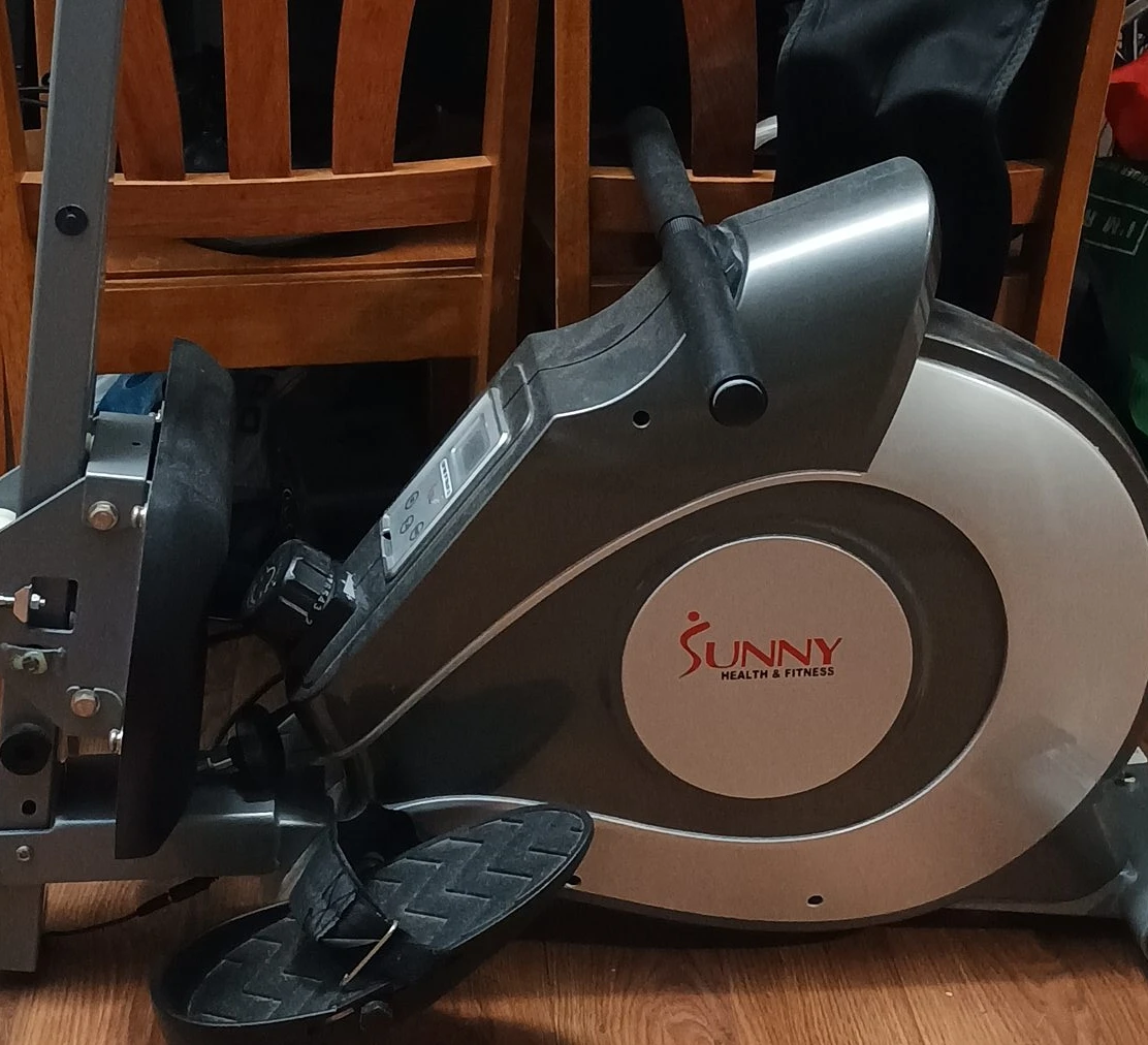 🥕💪 Mint rower - Sunny Health & Fitness Rowing Machine image indicator(2)