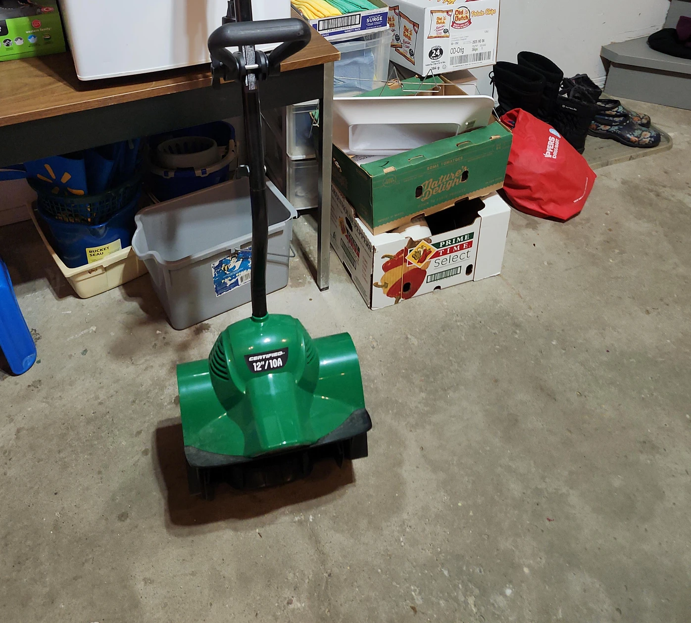 Certified 12"/10A snow blower