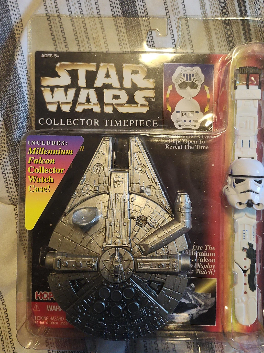 Star Wars Millennium Falcon Collector Timepiece Watch - New