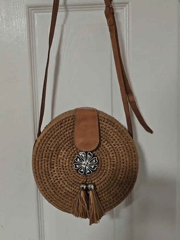 Woven Rattan Round Crossbody Bag