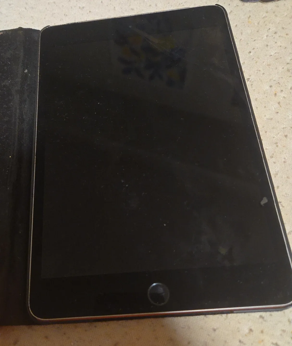 iPad - Good Condition