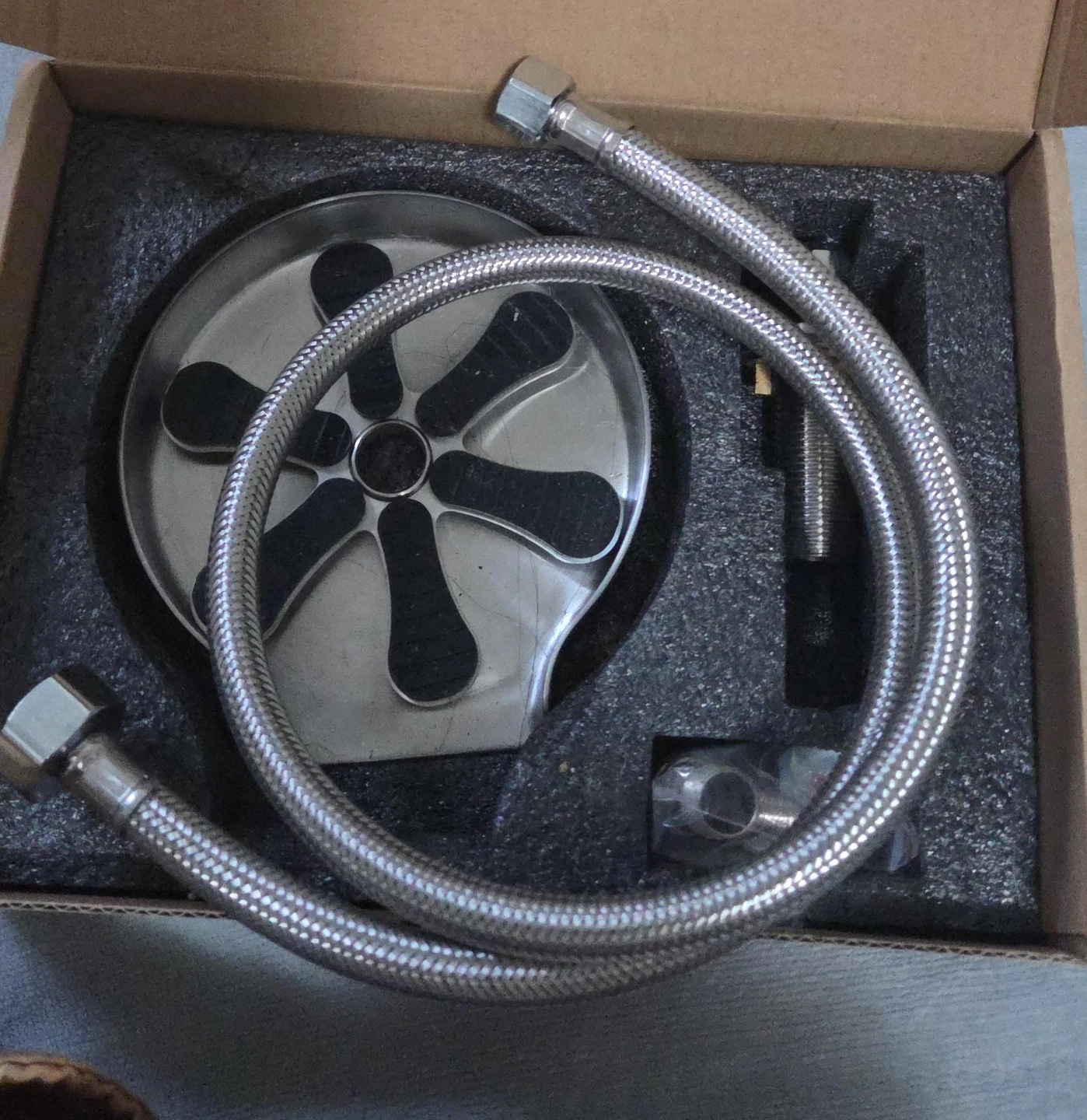 Glass Rinser with Supply Hose - New in Box!