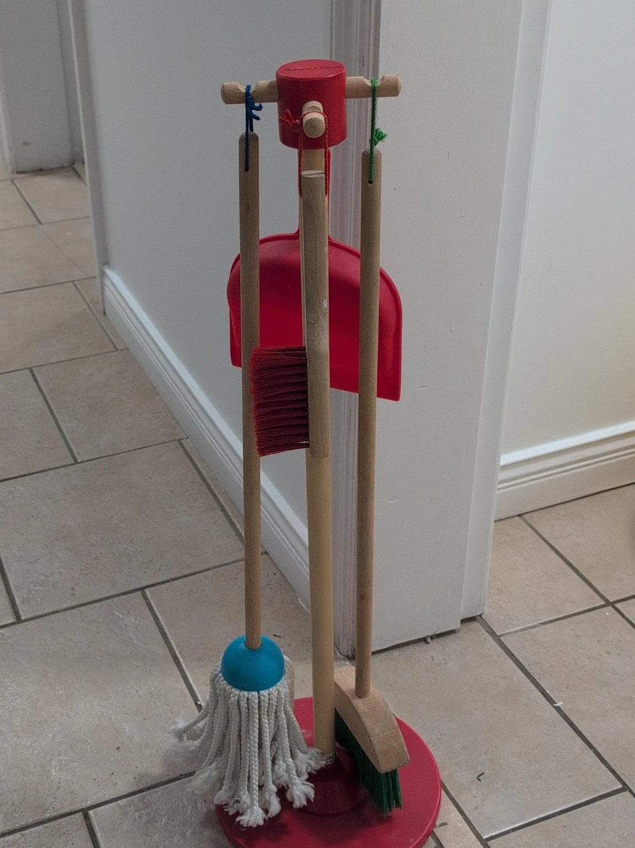 Melissa & Doug Cleaning Set