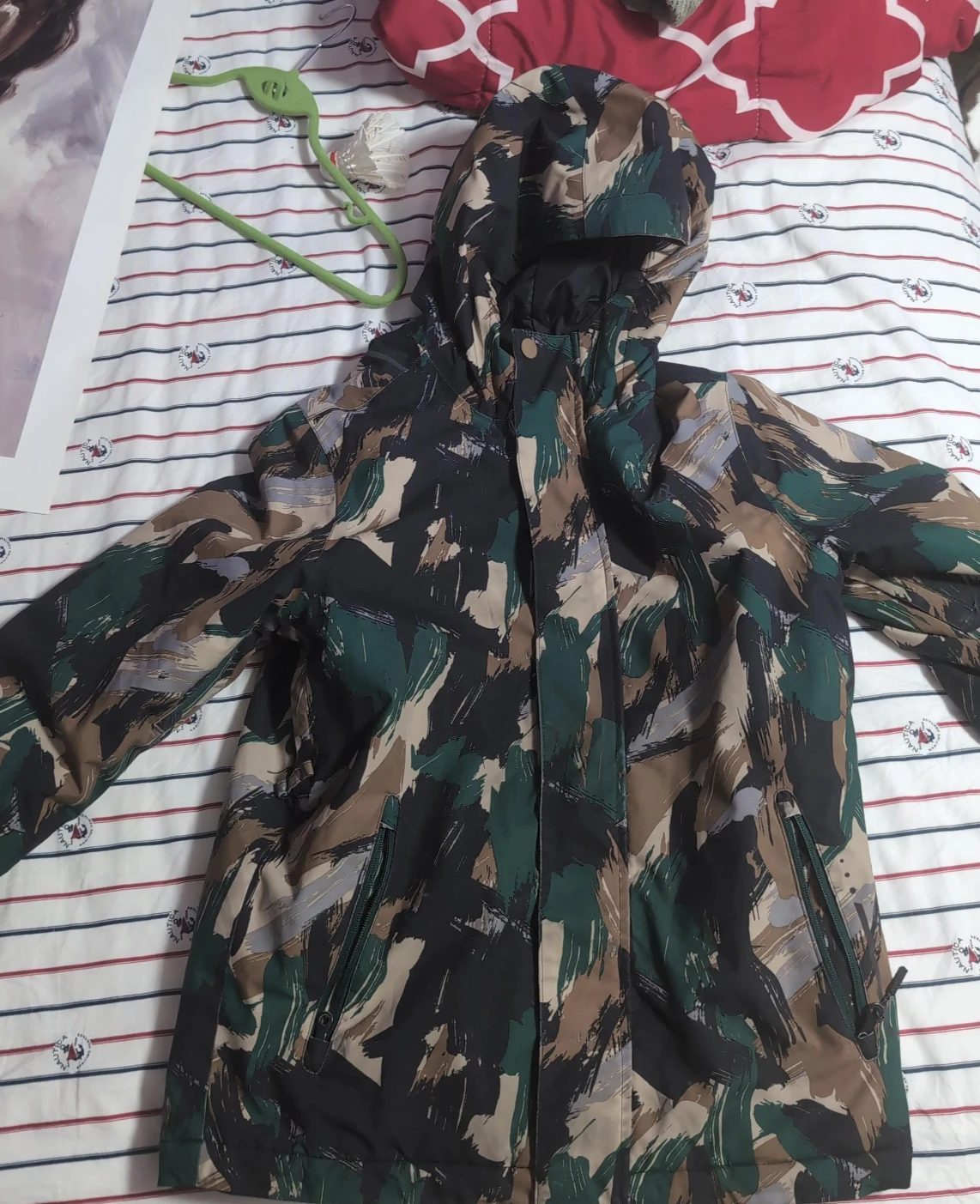Ripzone Camo Jacket - Size L/G
