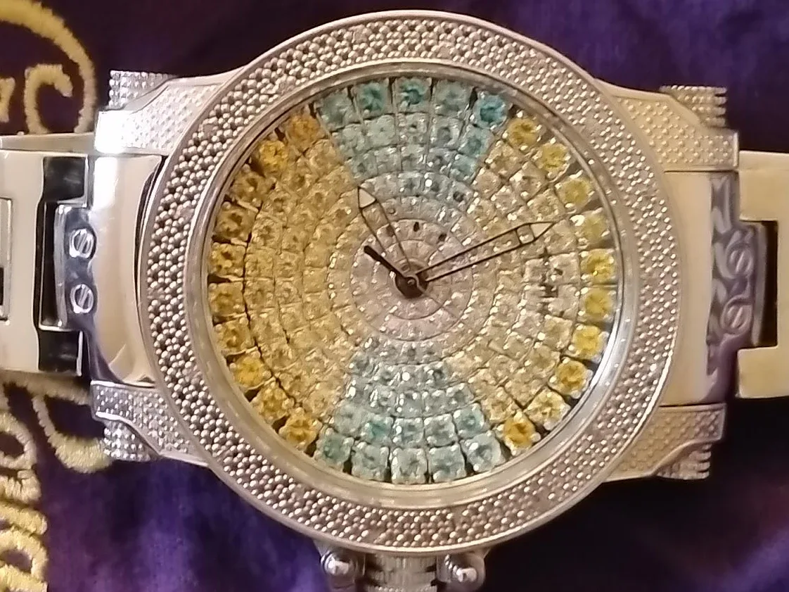 Stylish Watch with Diamond-like Accents