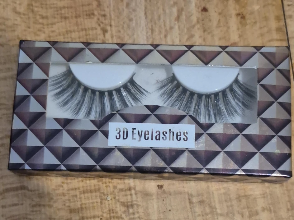 3D False Eyelashes - New in Box