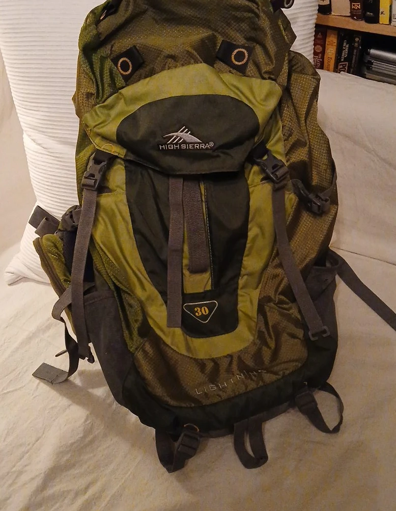 High Sierra Survival Pack image indicator(1)