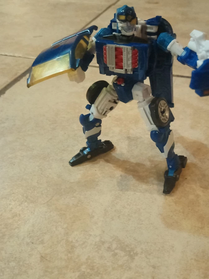 Transformers legacy side burn. R. I. D image indicator(2)