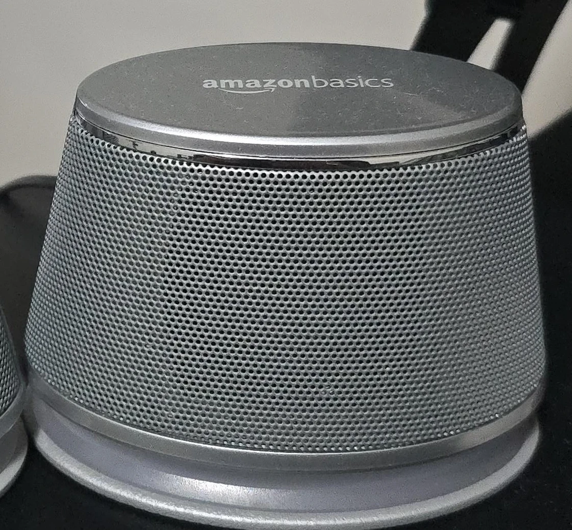AmazonBasics Silver Mini Speakers thumbnail
