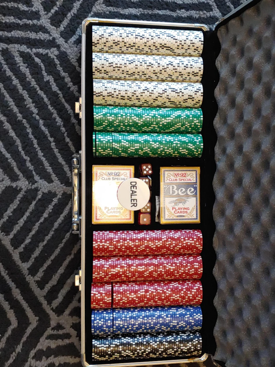 Poker Set with Bee Playing Cards