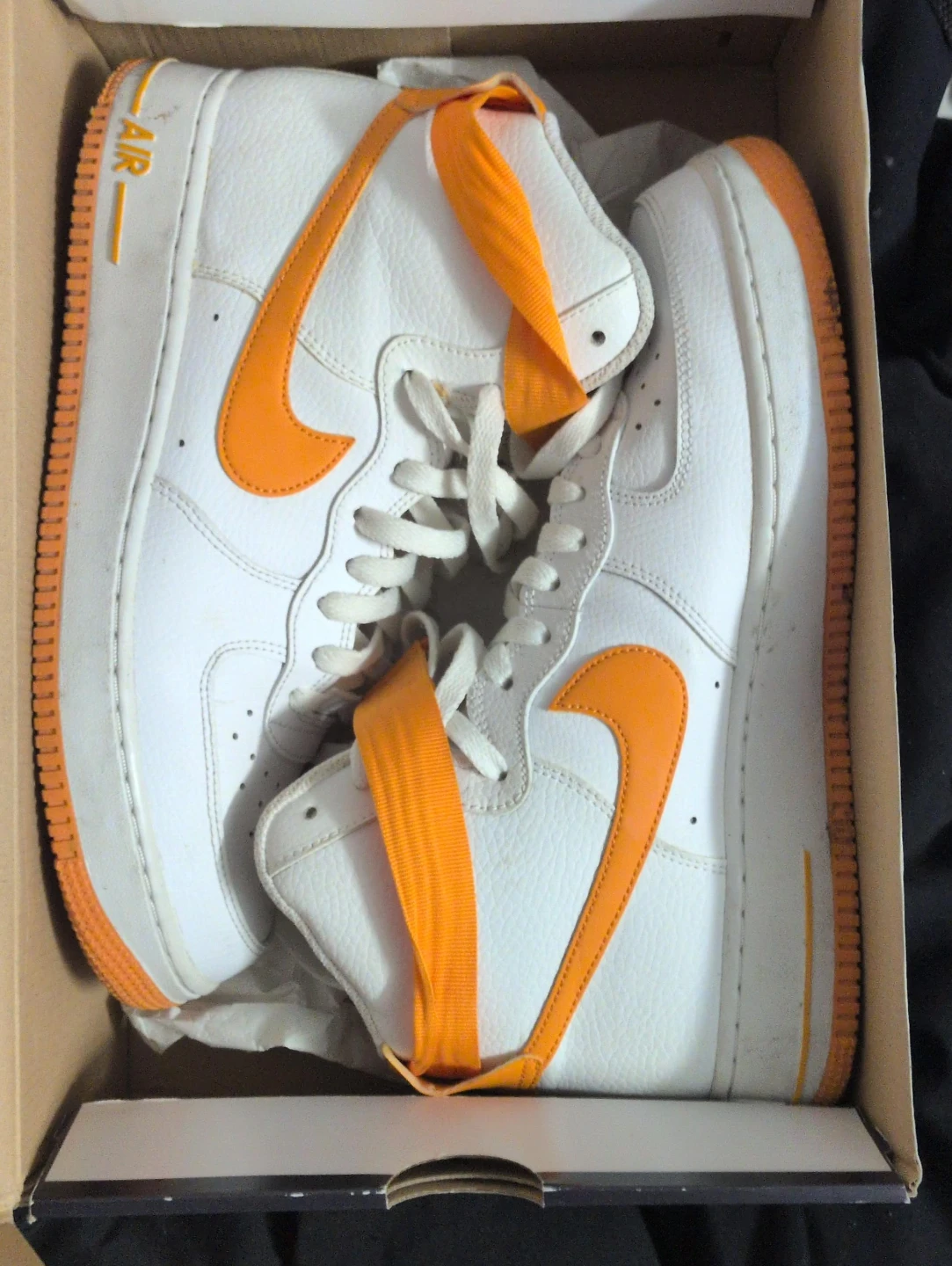 Nike Air Force 1 High '07 White/Orange Size US 11 image indicator(2)