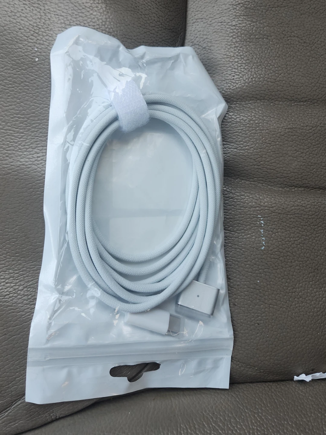 New Apple macbook Cable