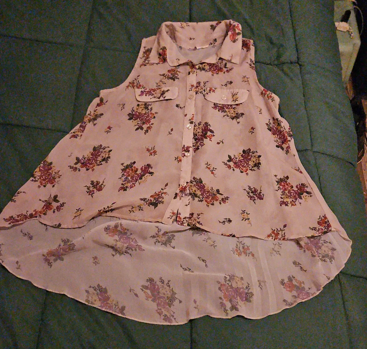 Floral Sleeveless Blouse