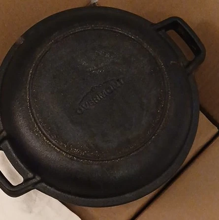 Overmont Cast Iron Skillet
