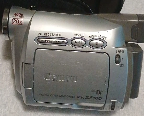 #cleanoutCanon ZR100 Digital Video Camcorder