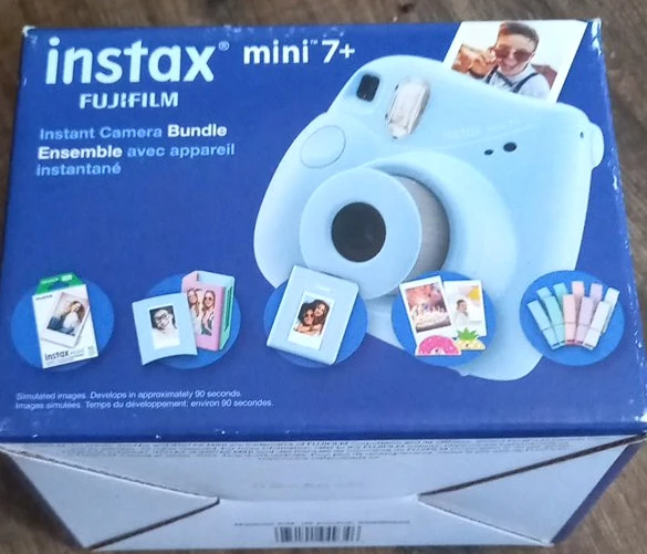 Fujifilm Instax Mini 7+ Instant Camera Bundle