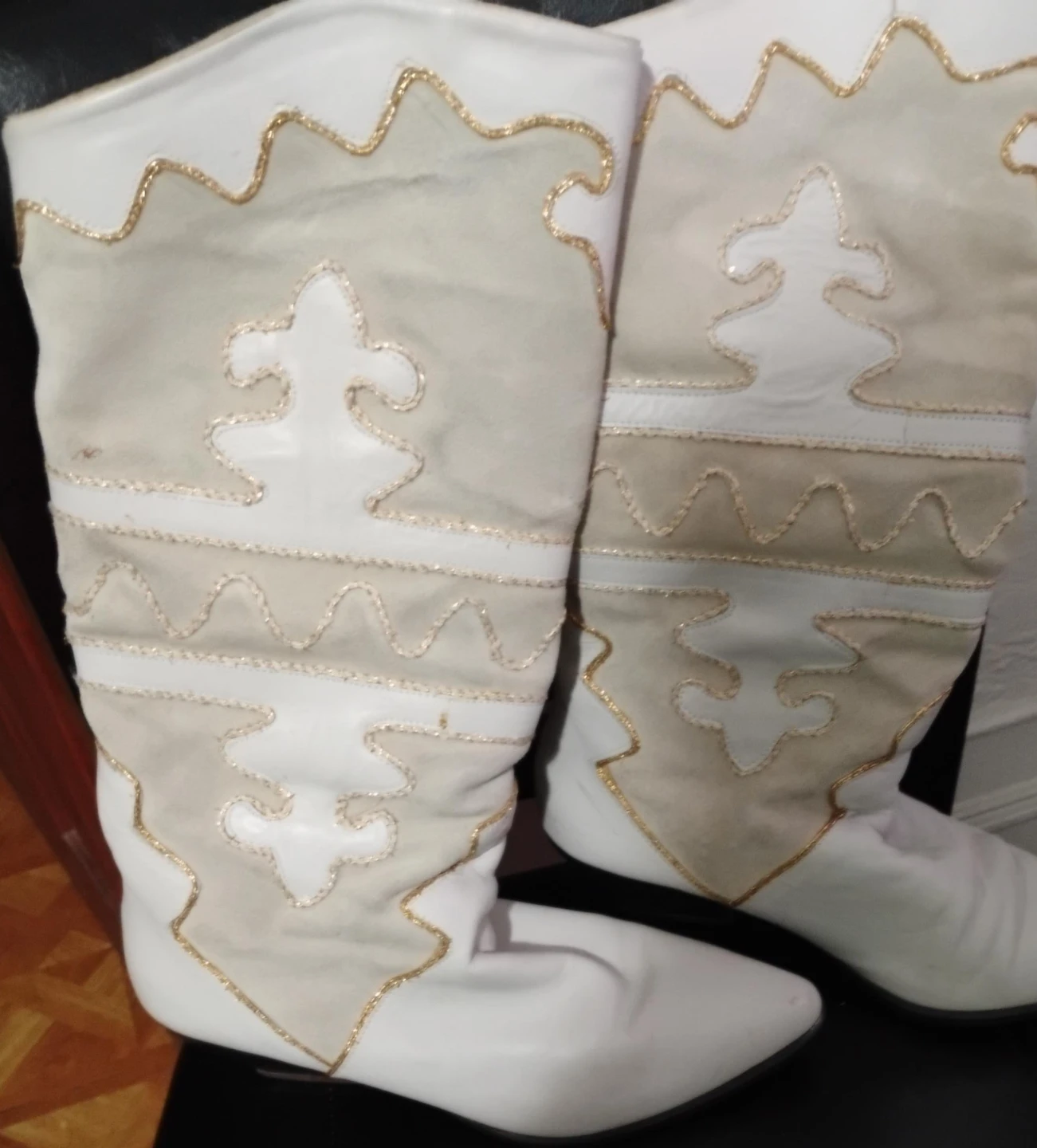 White Leather Boots with Embroidered Design - photo 2