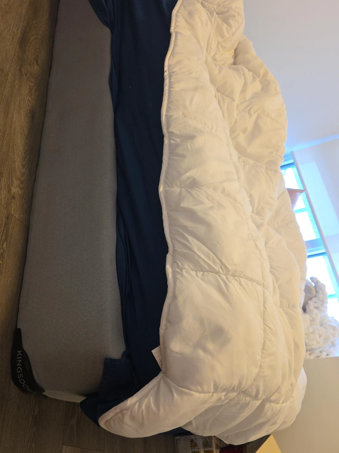 Kingsdown box for under mattress