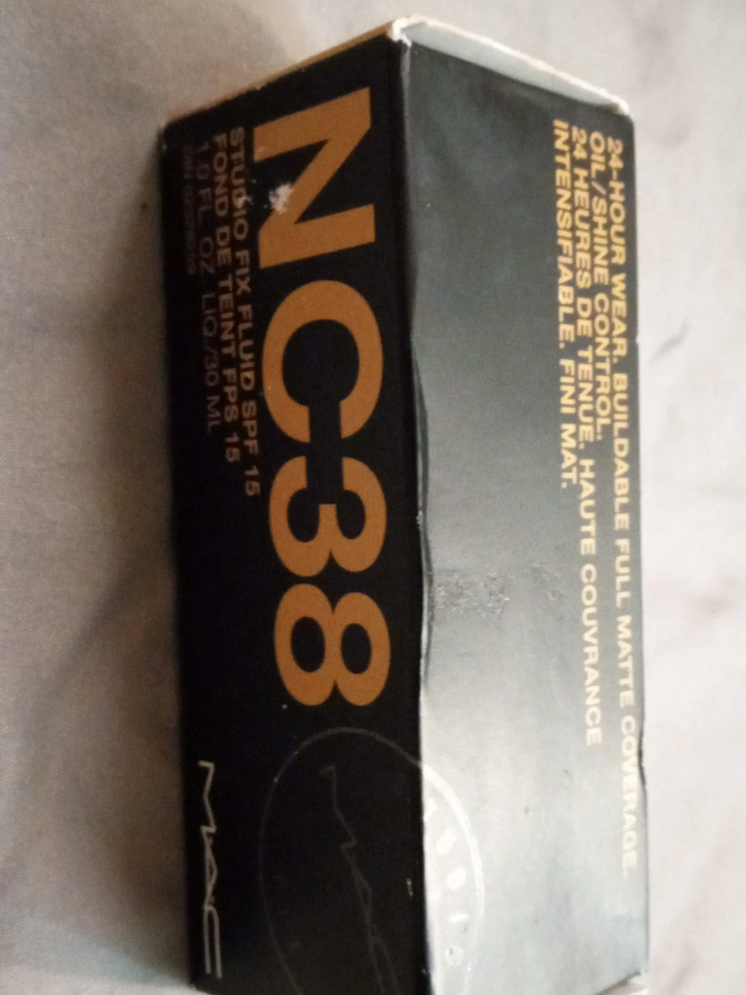 MAC Studio Fix Fluid SPF 15 - NC38 - photo 2