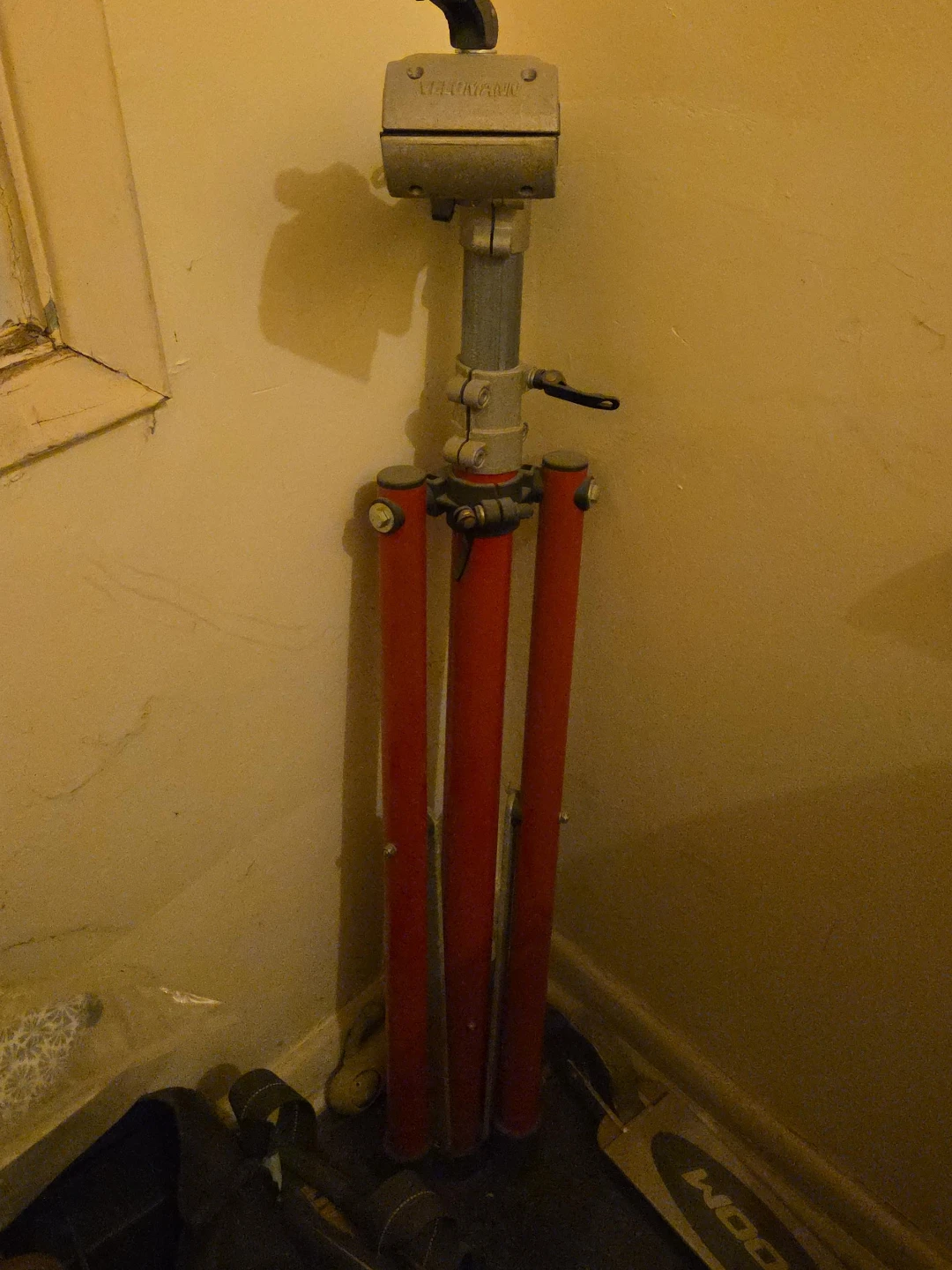 Vellumann Tripod