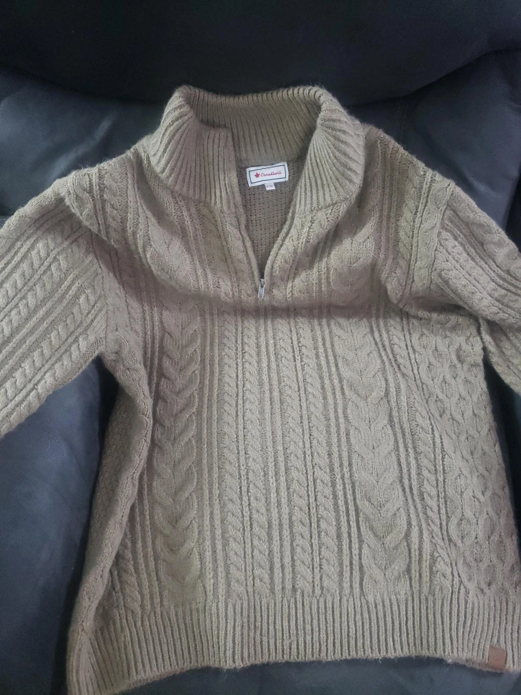 Canadiana XL Sweater