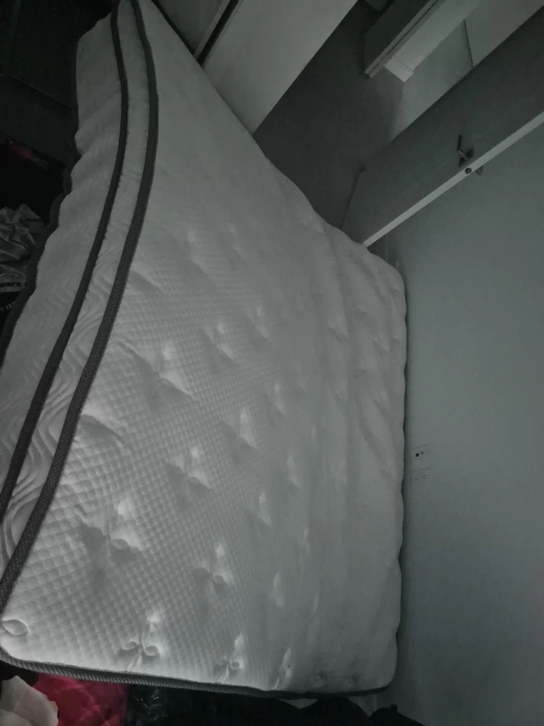 White Mattress king size