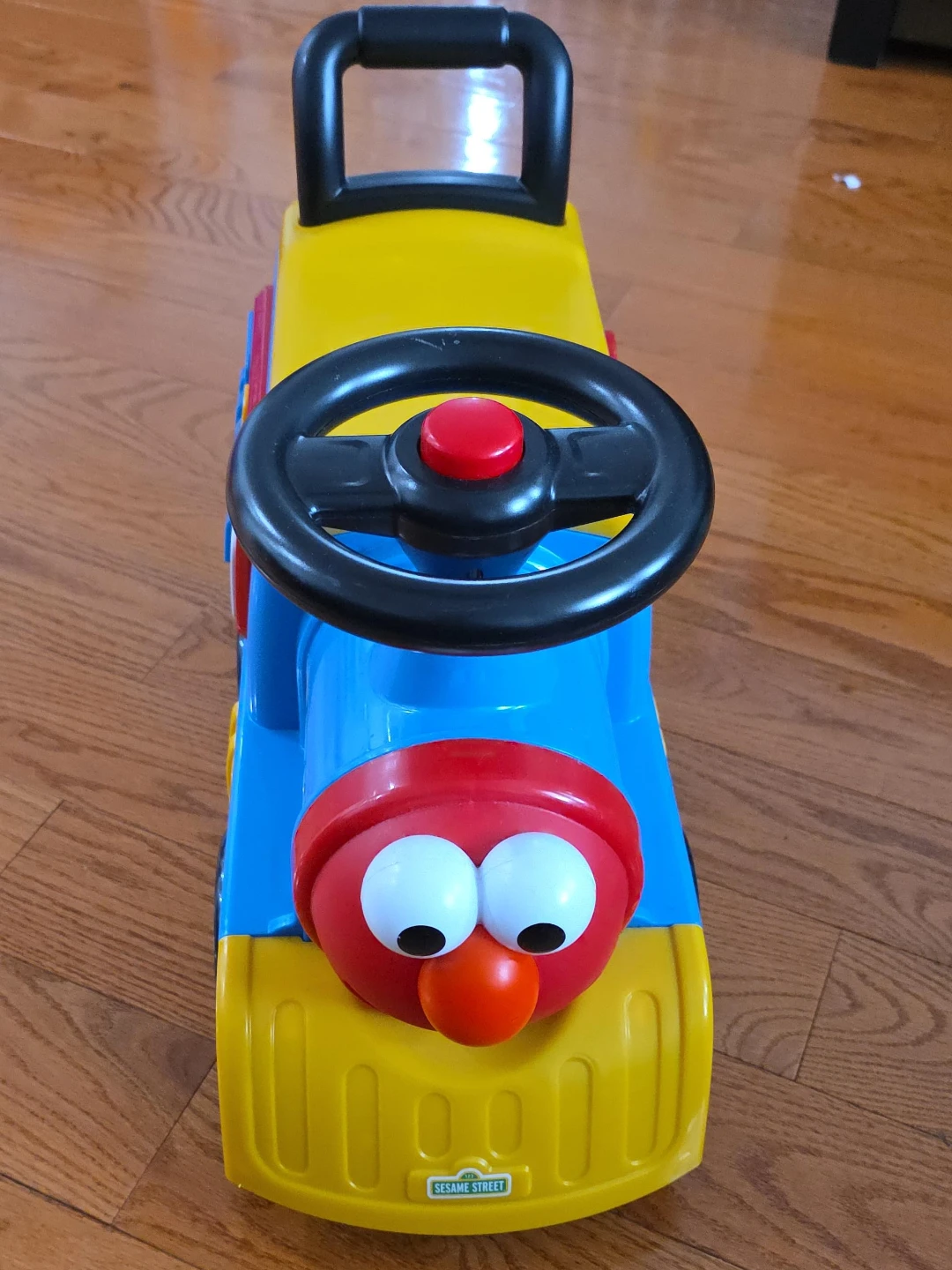 Sesame Street Elmo Ride-On Train