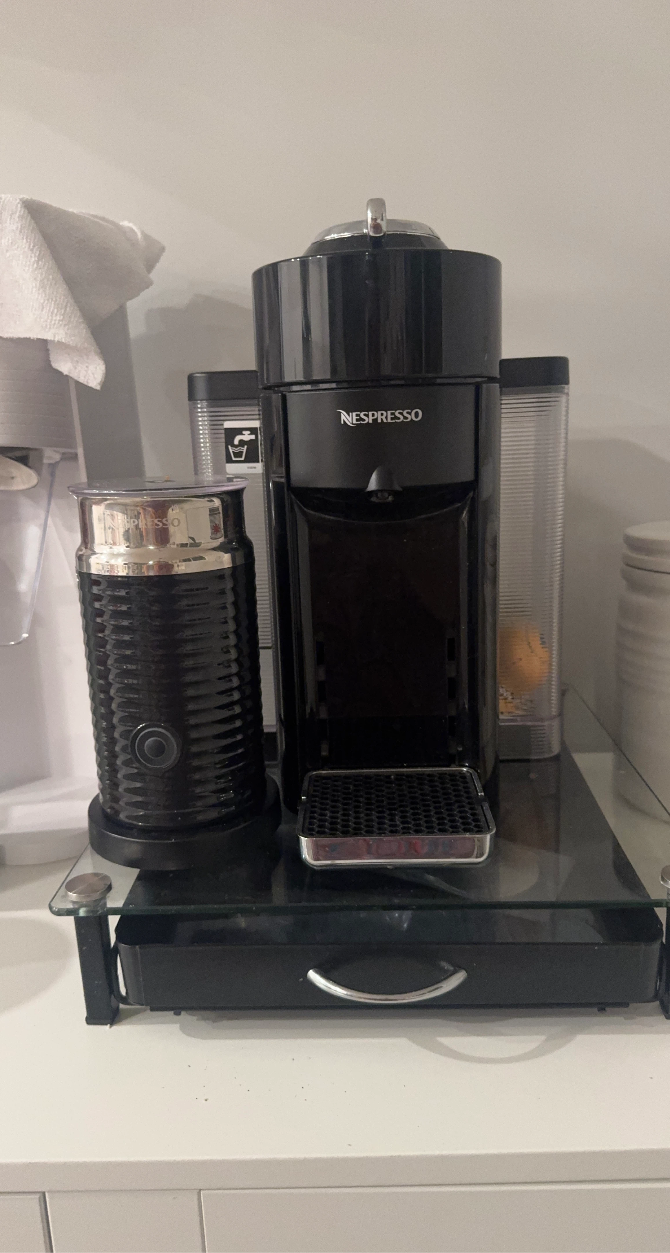 Nespresso Vertuo Coffee Machine & Aeroccino