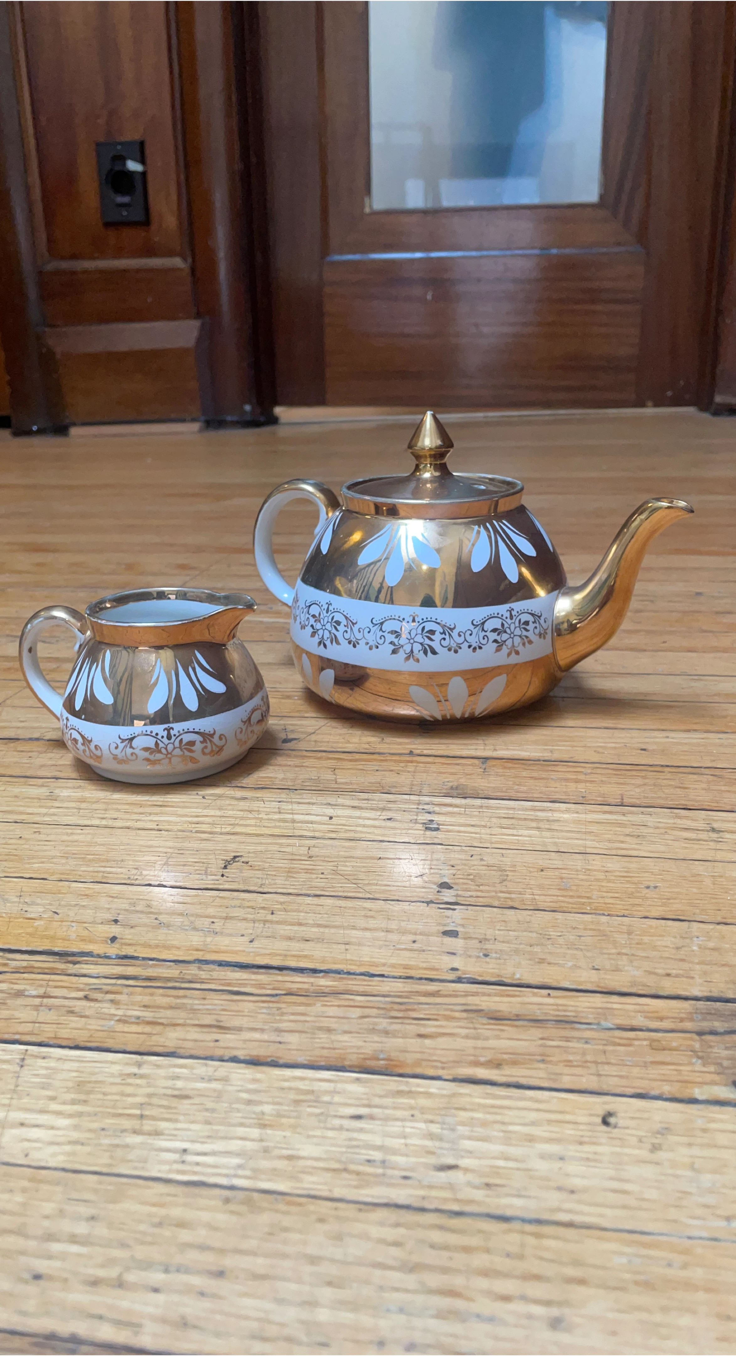 Vintage Gold Teapot and Creamer Set