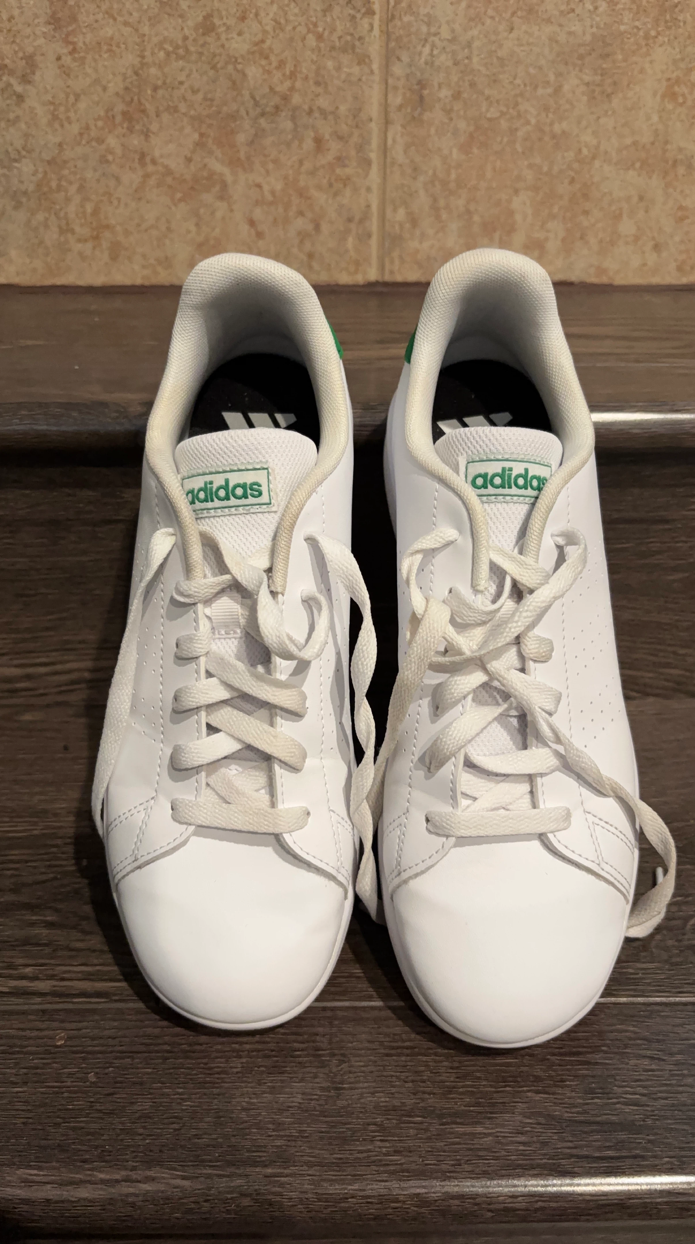 Adidas Advantage White/Green Shoes - Size 6