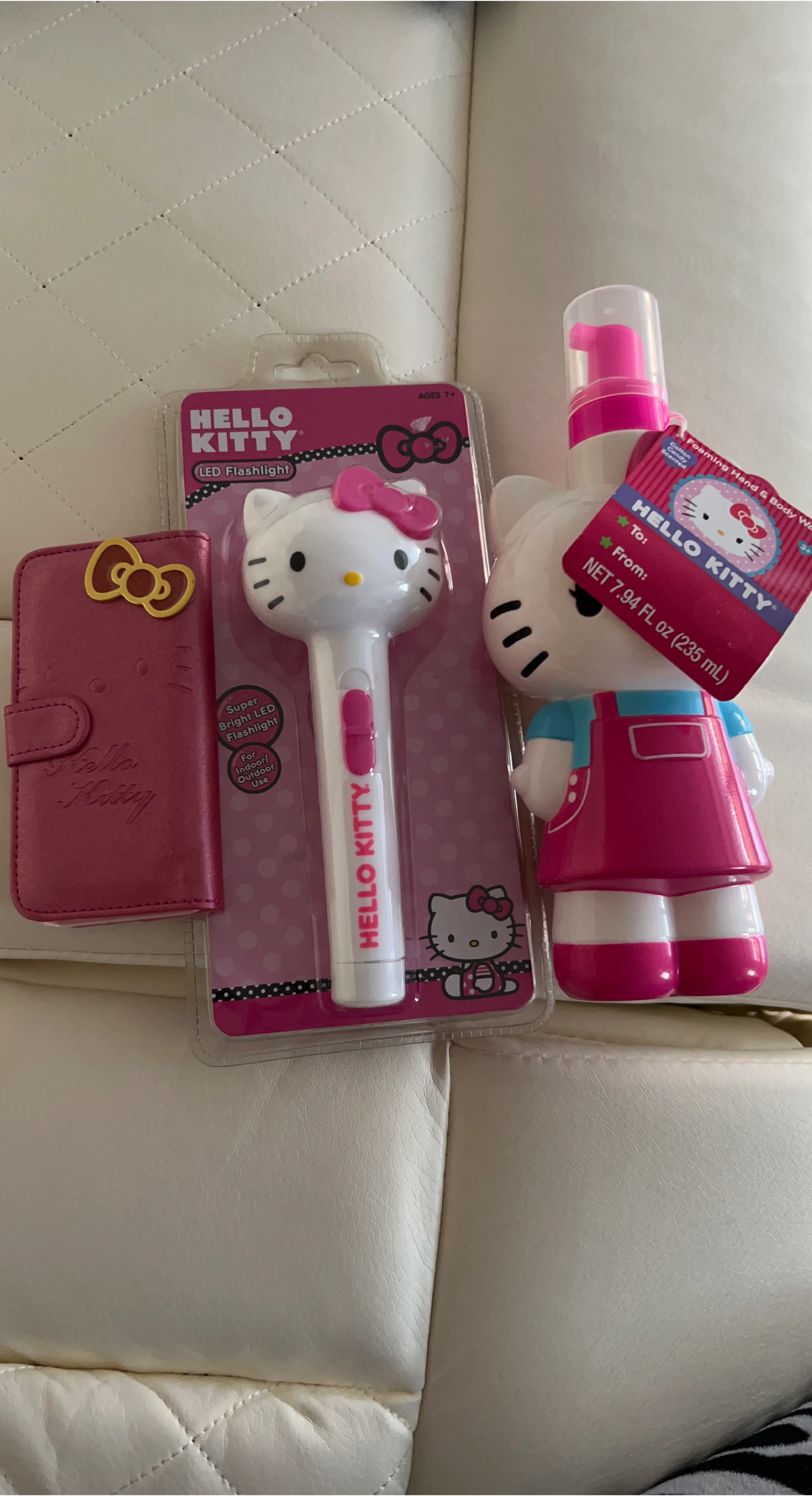 Hello Kitty Bundle: Flashlight, Body Wash, Phone Case