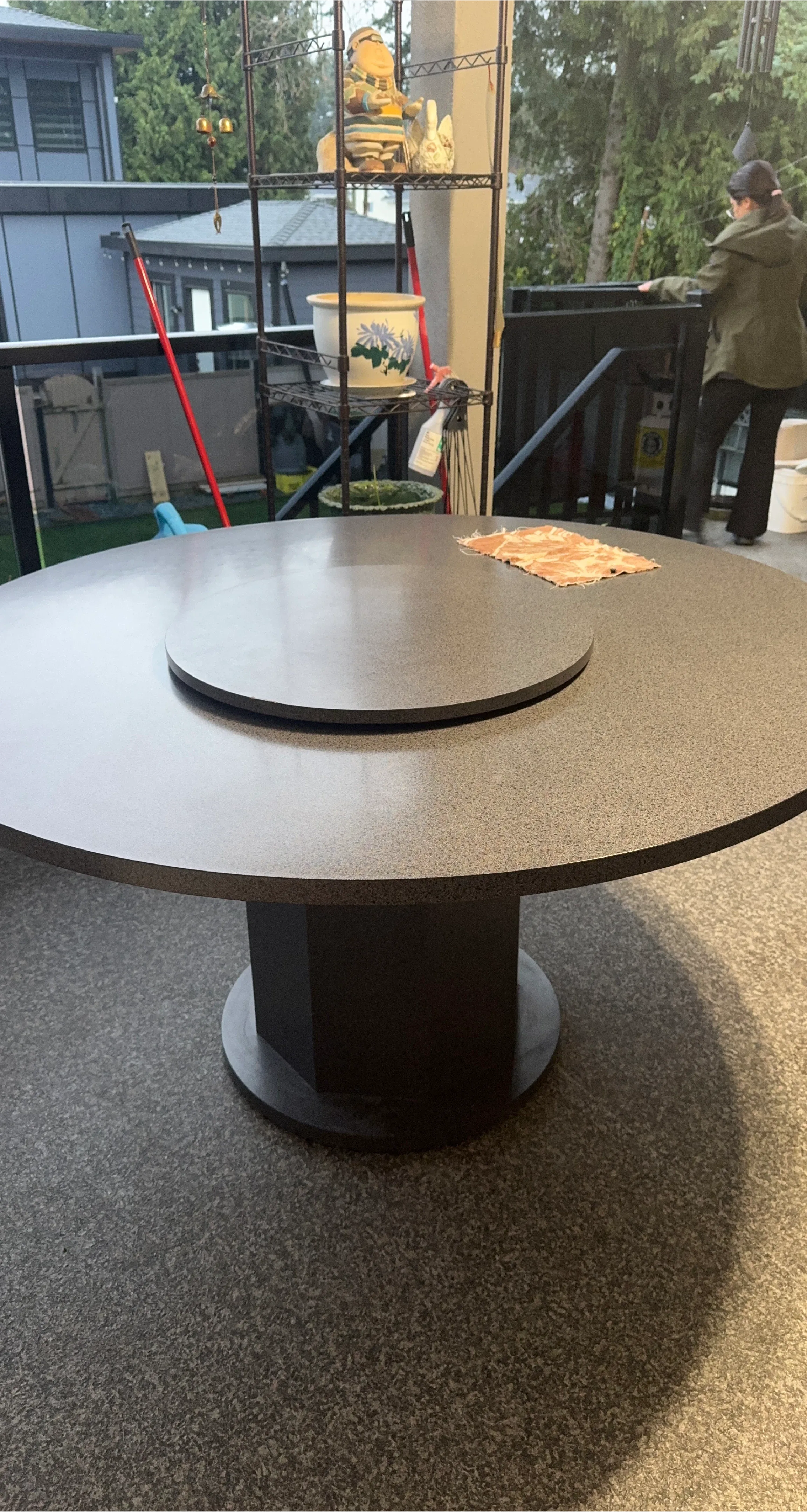 Round Dining Table - Dark Grey #Cleanout