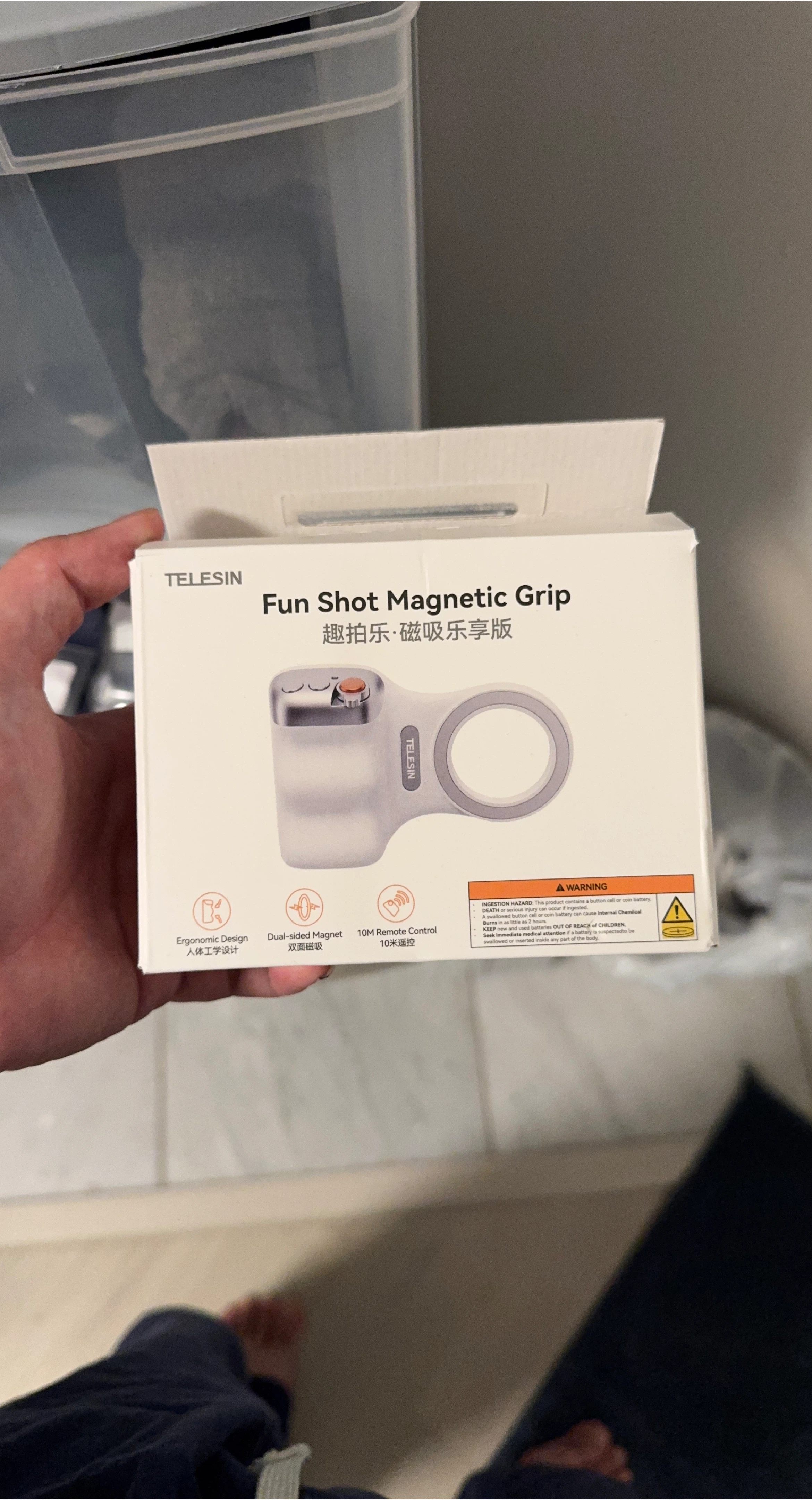 Telesin Fun Shot Magnetic Grip - New in Box! image indicator(1)