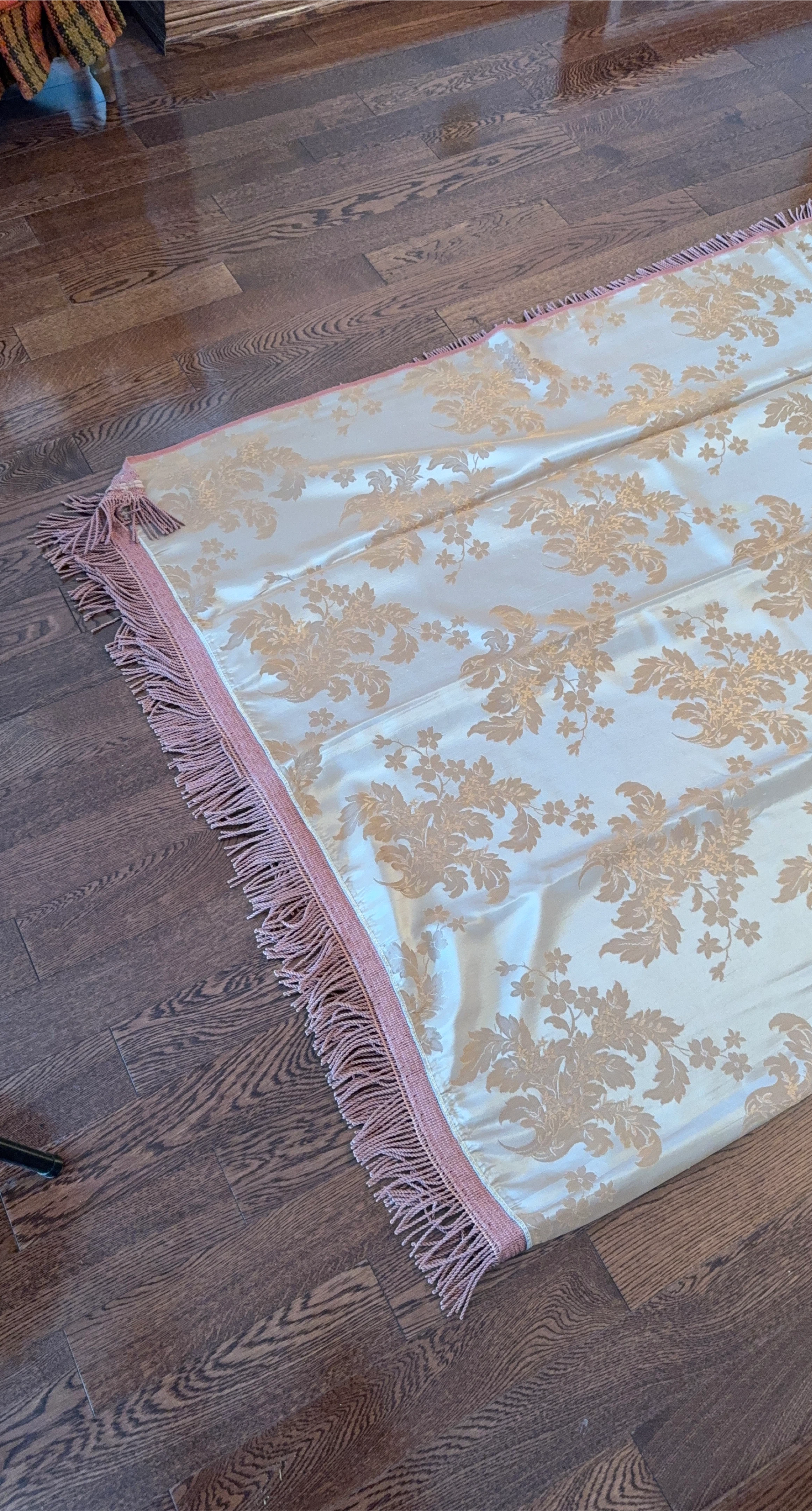 Floral blanket with Fringe - 97" x 85"