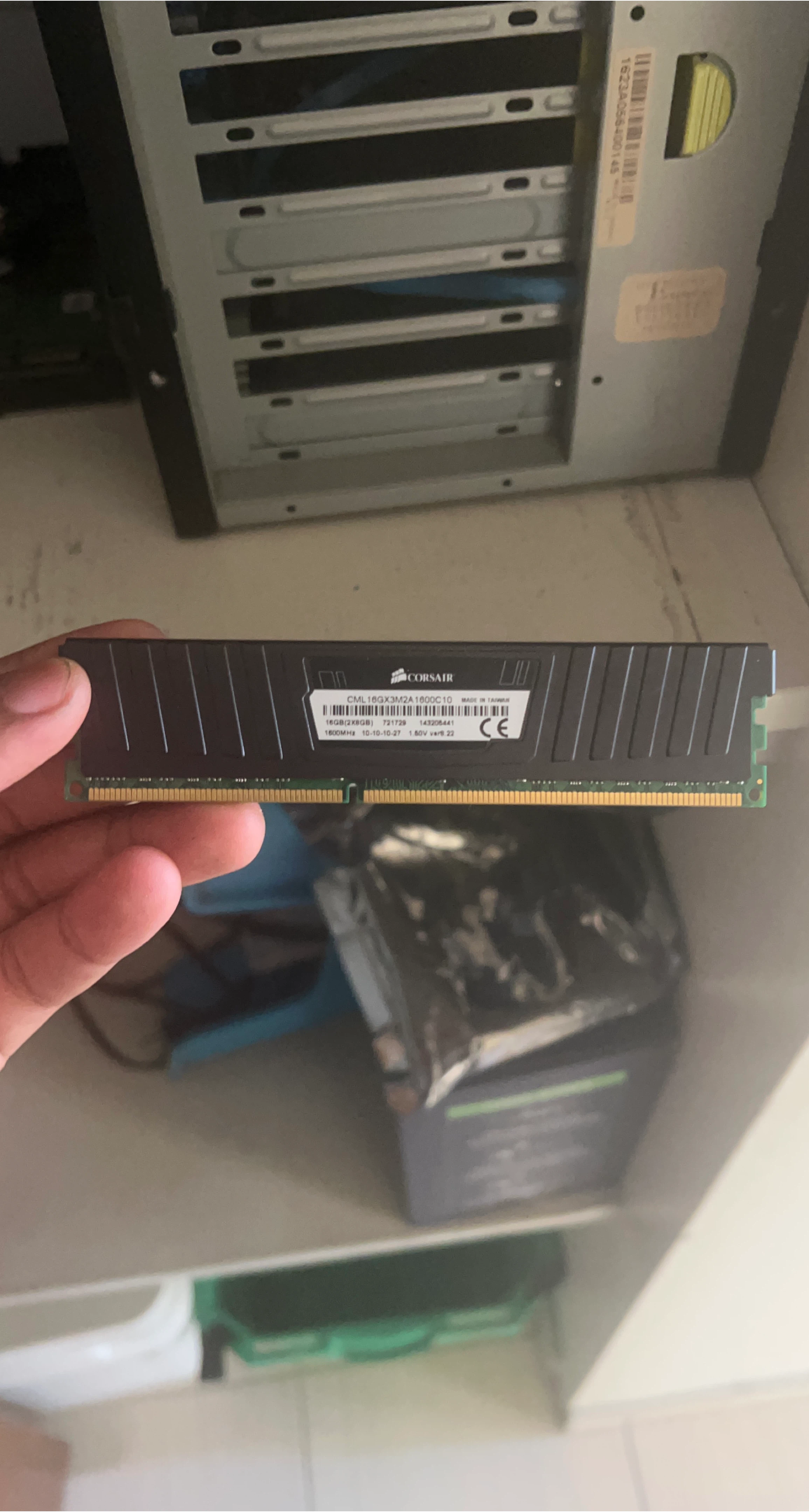Corsair Vengeance 16GB (2x8GB) DDR3 RAM