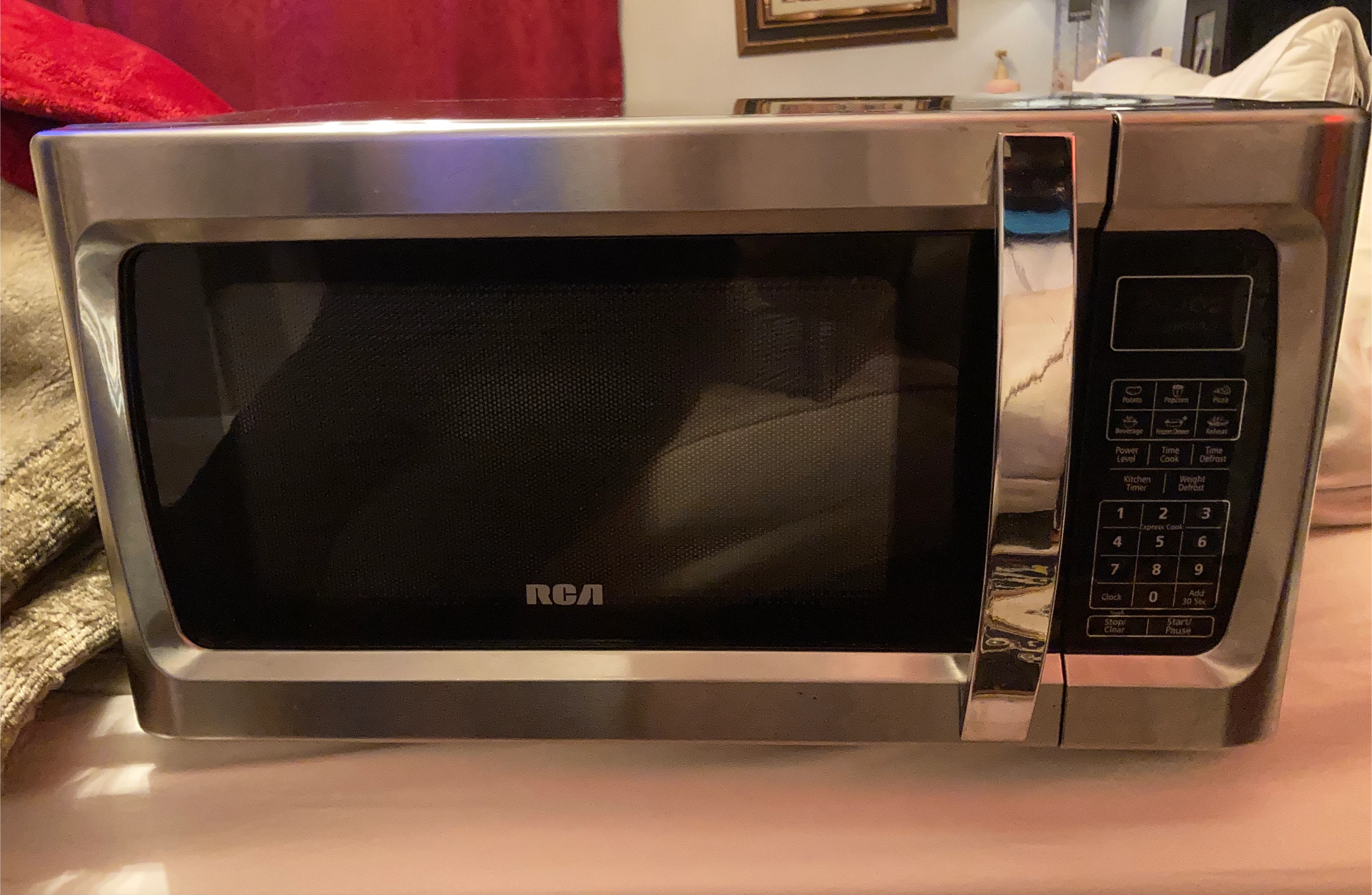 RCA Microwave Oven