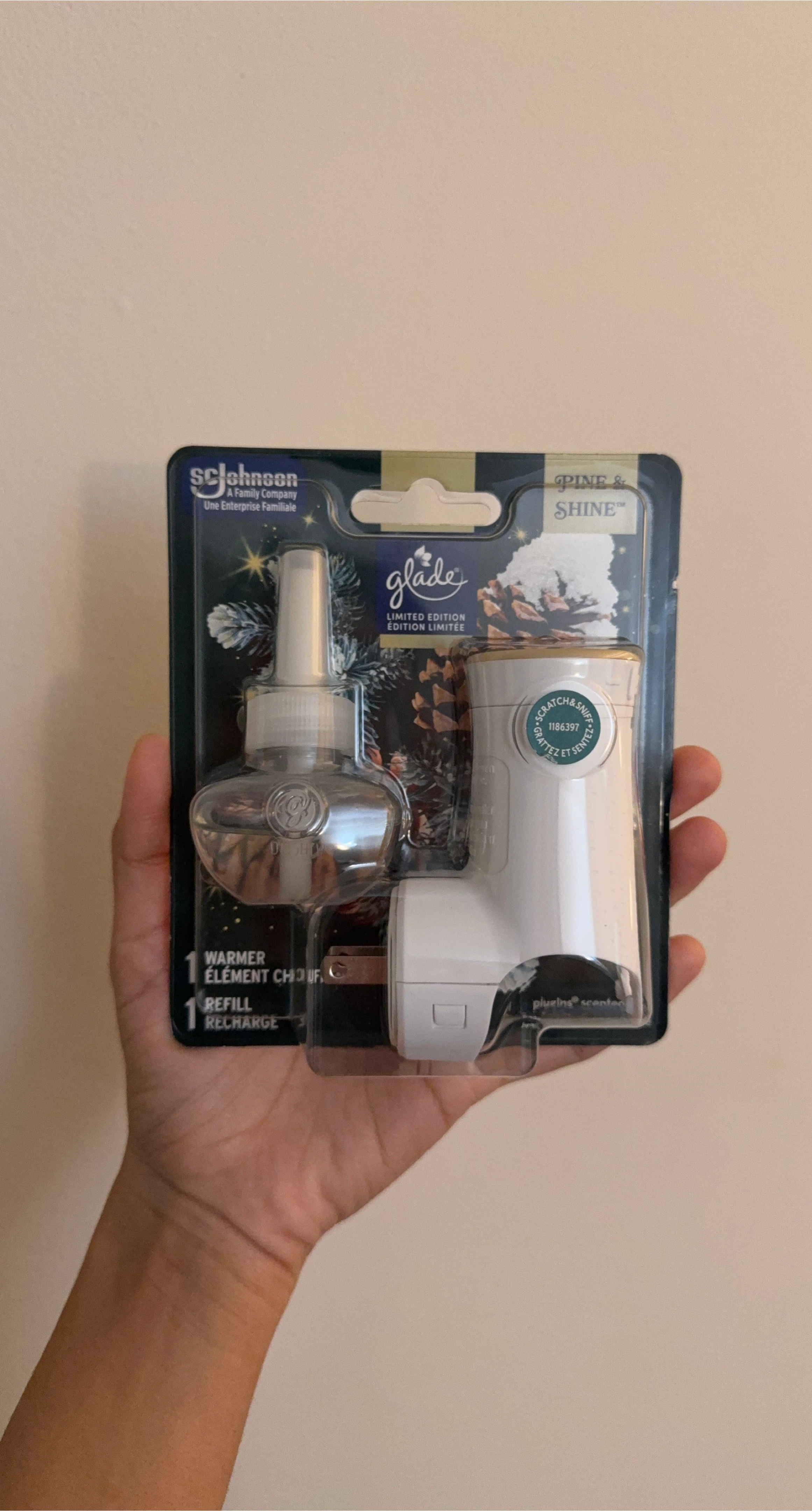 Glade Pine & Shine PlugIns Scented Oil Warmer